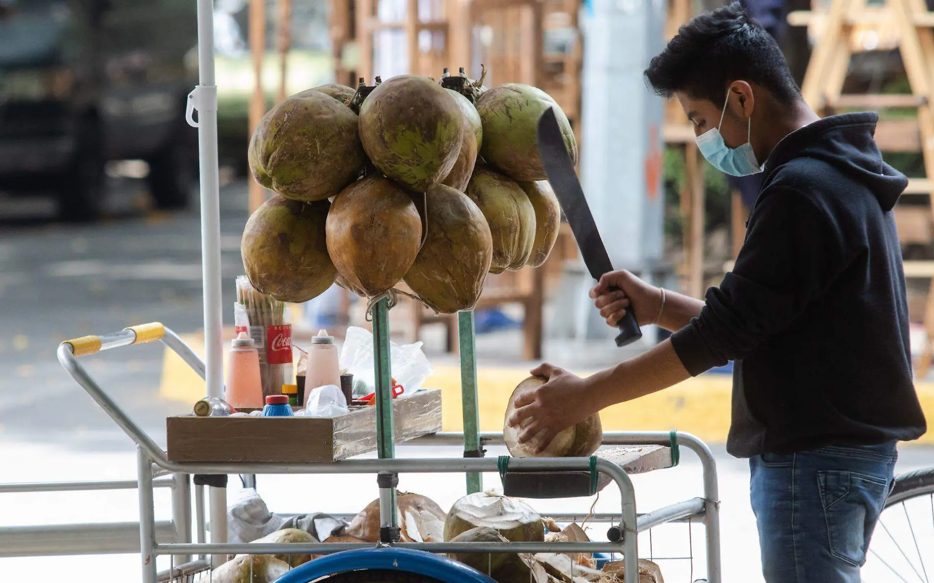 Vendedor de agua de coco | Cuartoscuro